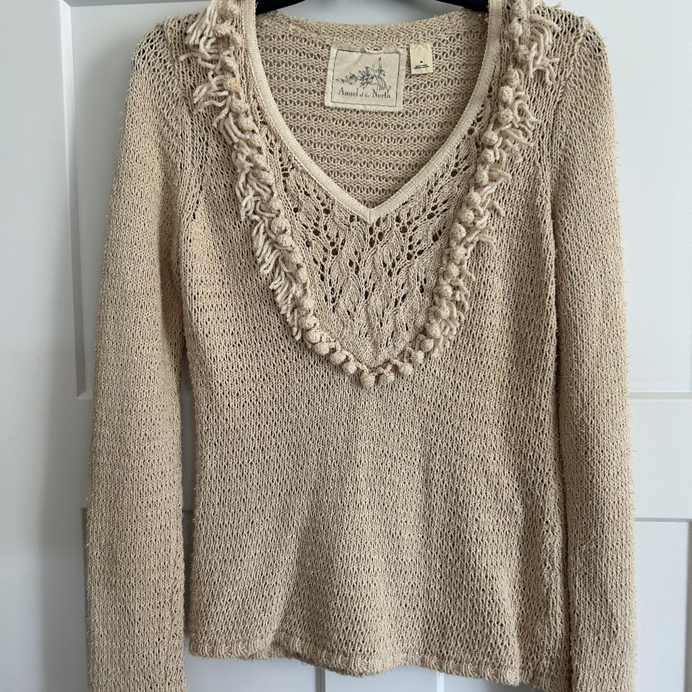 Angel of the North, light weight, beige, sweater.sz M